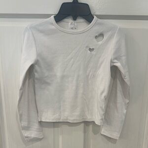 Zara White Long Sleeve Kids Tee with Heart Details Size 9/10